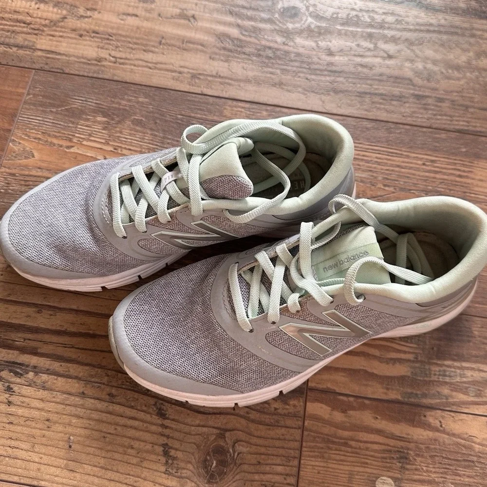 New Balance 711 Training Shoes Women 8.5 Grey Mint Green Mesh Sneakers